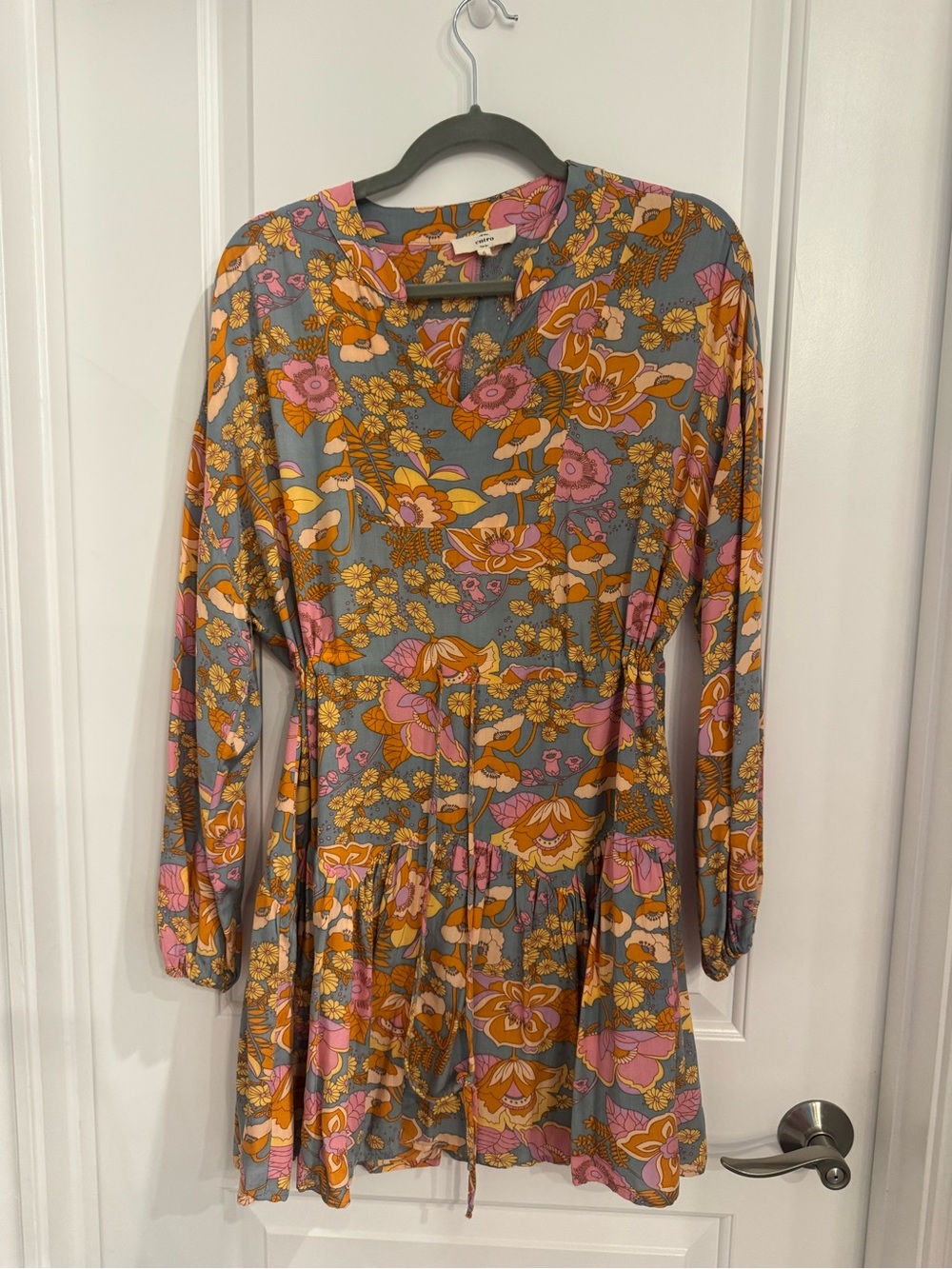 Entro Floral Long-Sleeve Tiered Mini Dress in Gray with Pink & Mustard
